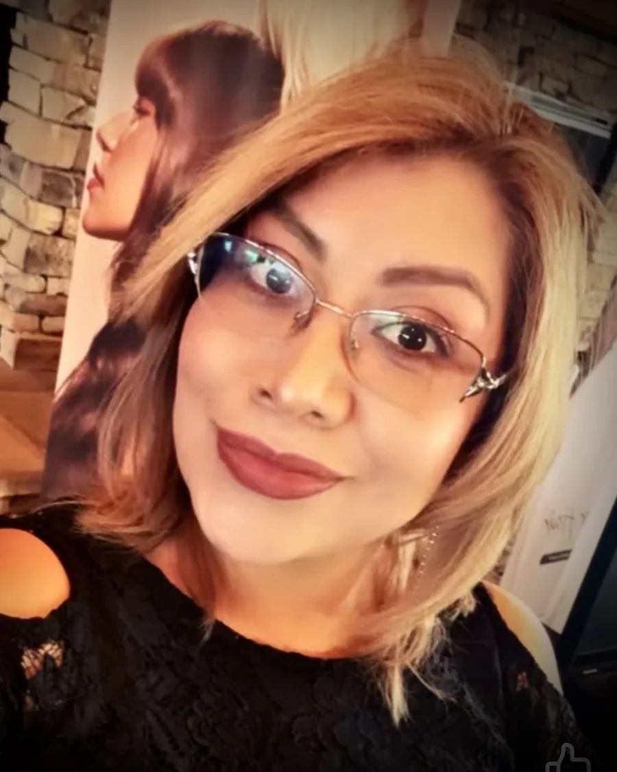 Ofe — Estilista · Master Colorista